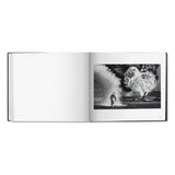 Sebastião Salgado. Kuwait. A Desert on Fire (German, French, English)