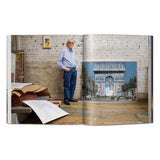 Christo and Jeanne-Claude. L’Arc de Triomphe, Wrapped (German, French, English)-POPvault
