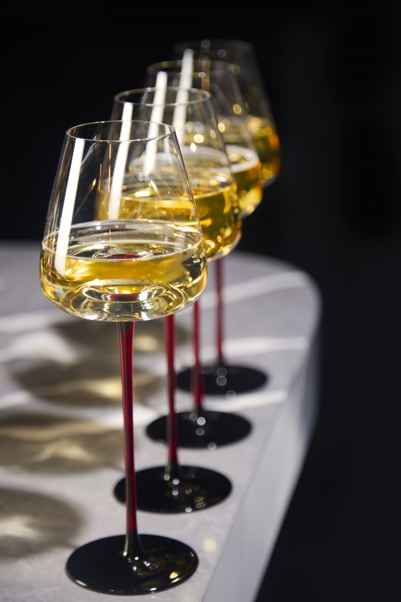 Concave Wine Glasses - 20oz - POPvault