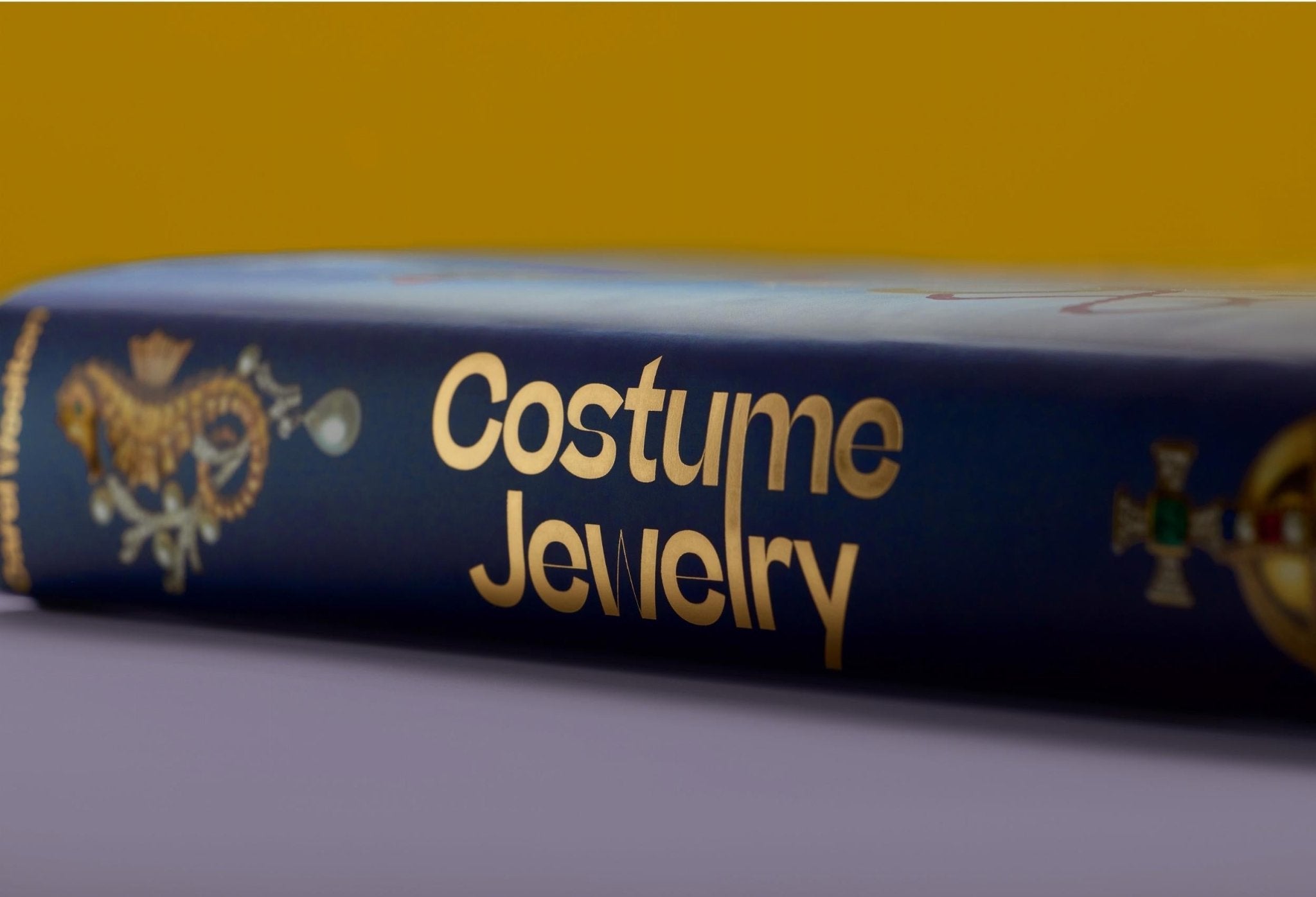 Costume Jewelry (German, French, English) - POPvault