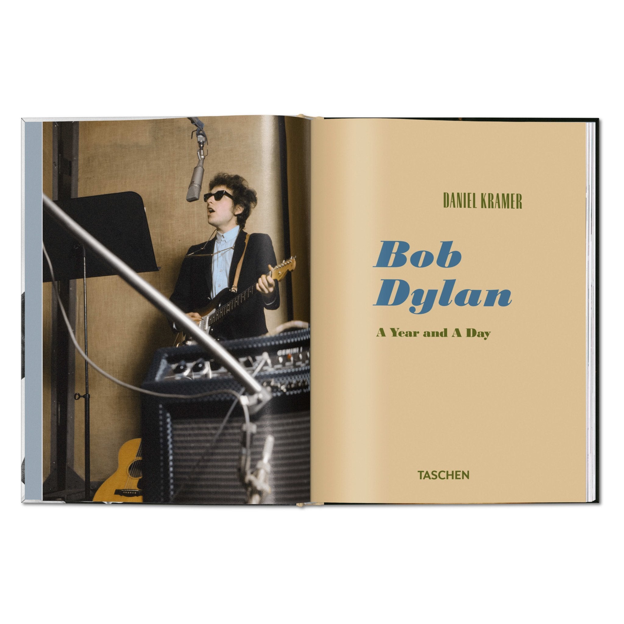 Daniel Kramer. Bob Dylan. A Year and a Day (English)-POPvault