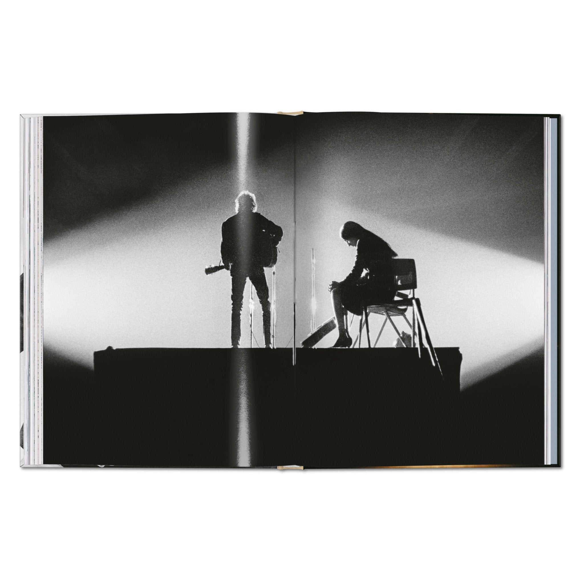 Daniel Kramer. Bob Dylan. A Year and a Day (English)-POPvault