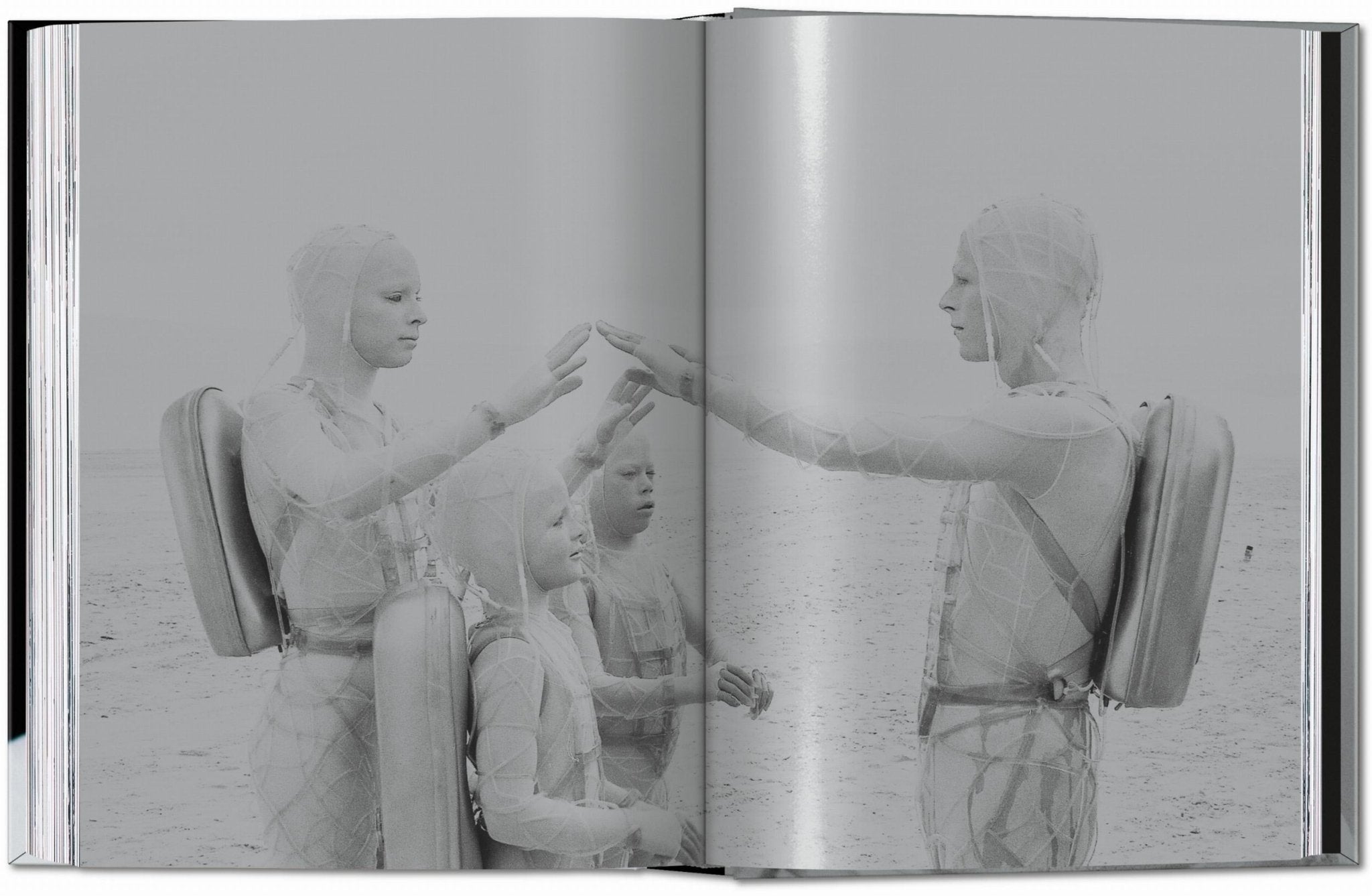 David Bowie. The Man Who Fell to Earth. 40th Ed. (German, French, English) - POPvault