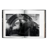 Peter Lindbergh. On Fashion Photography (German, French, English)