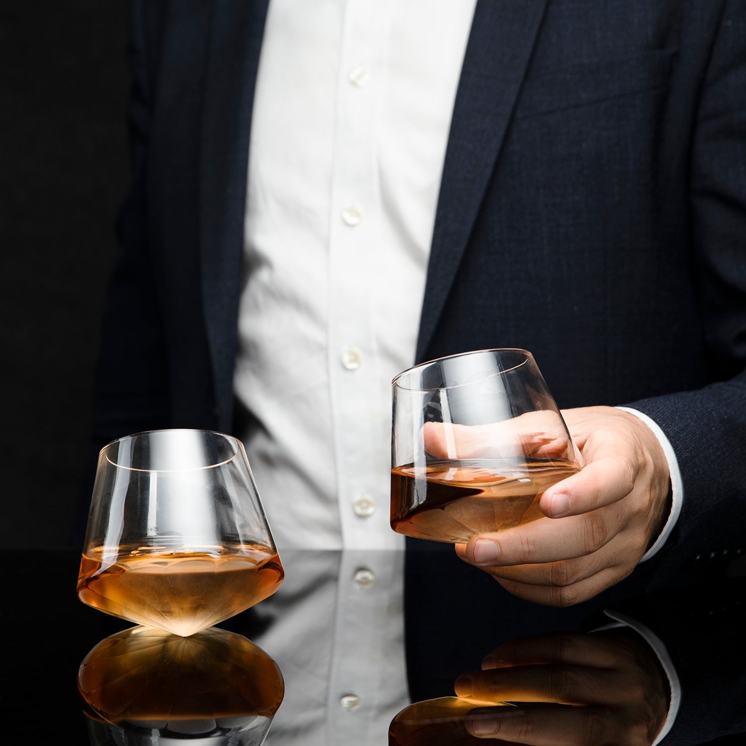Diamond Whiskey Decanter Set With 2 Diamond Glasses - POPvault