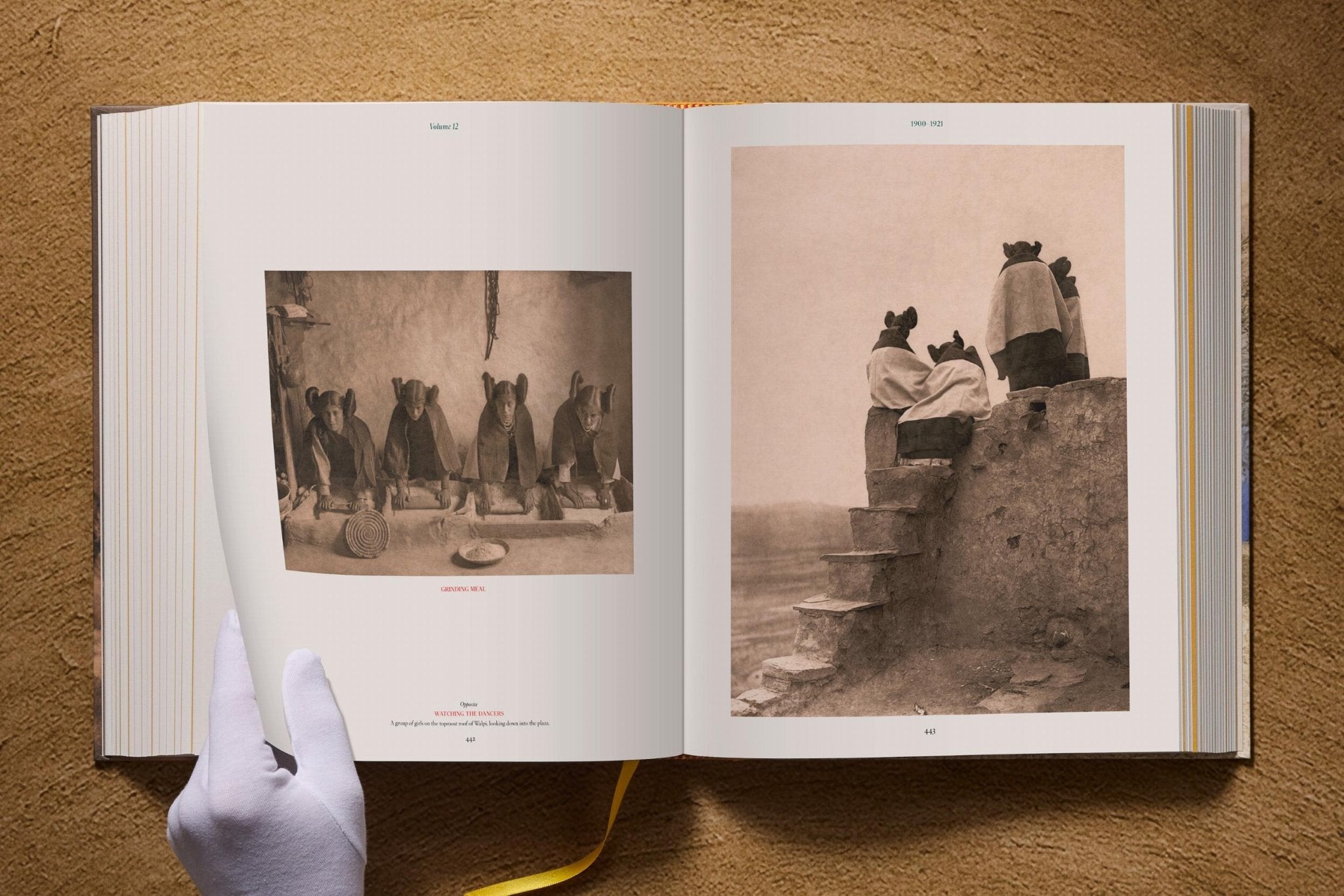 Edward S. Curtis. The North American Indian. The Complete Portfolios (German, French, English) - POPvault