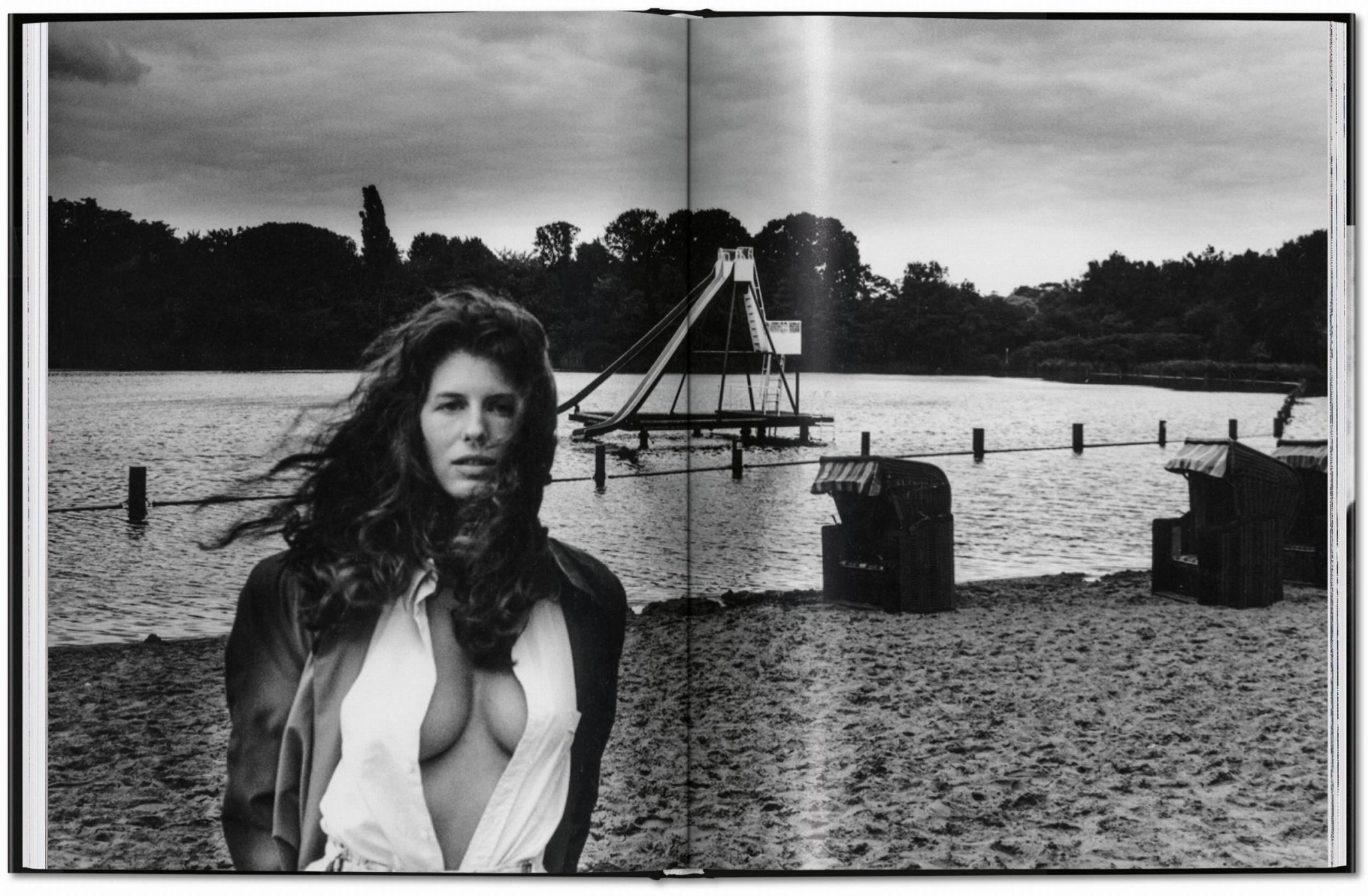 Helmut Newton. Berlin, Berlin (German, French, English) - POPvault