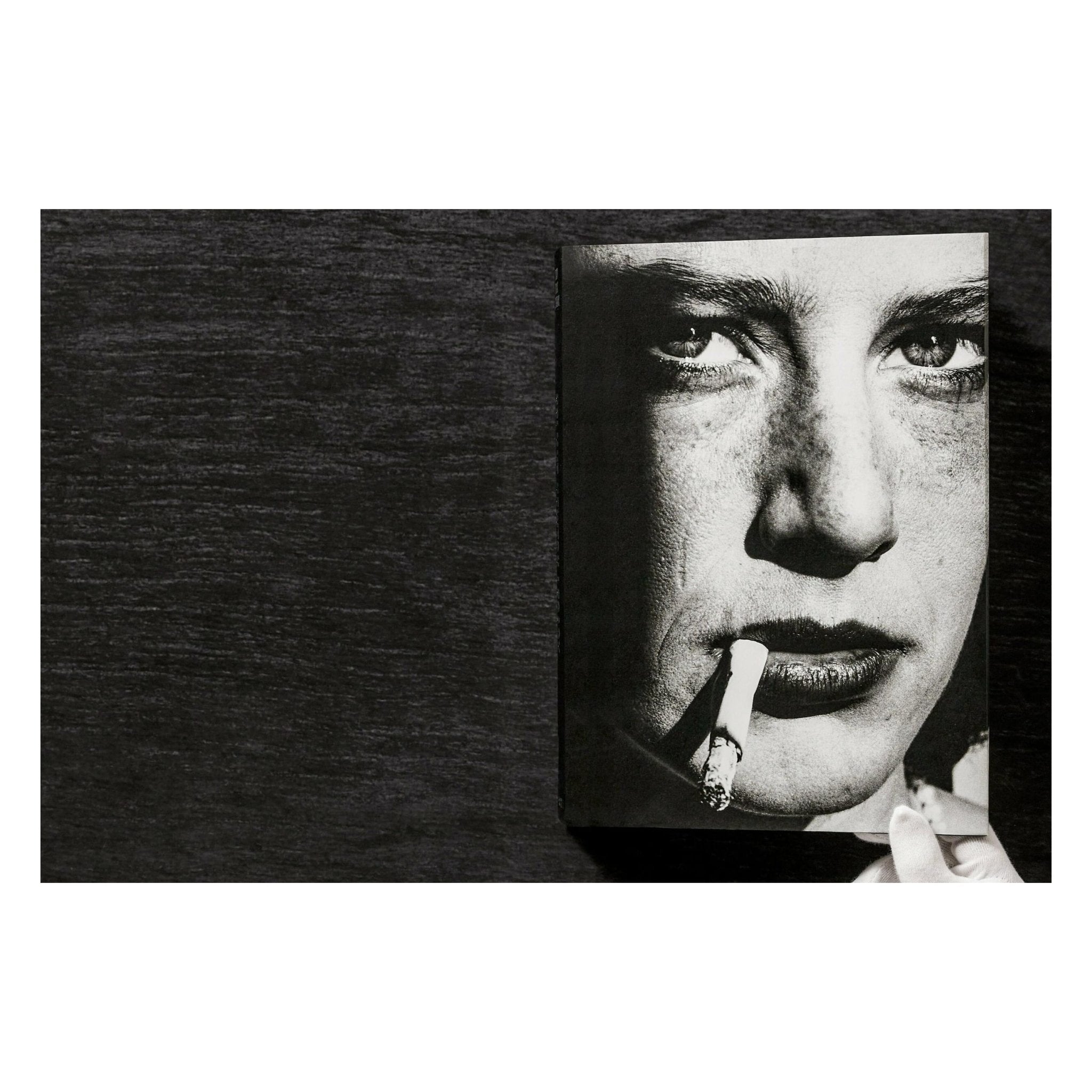 Helmut Newton. Legacy (German, French, English)-POPvault