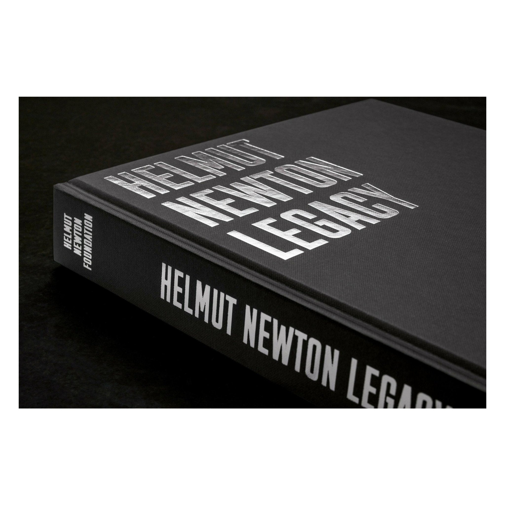 Helmut Newton. Legacy (German, French, English)-POPvault