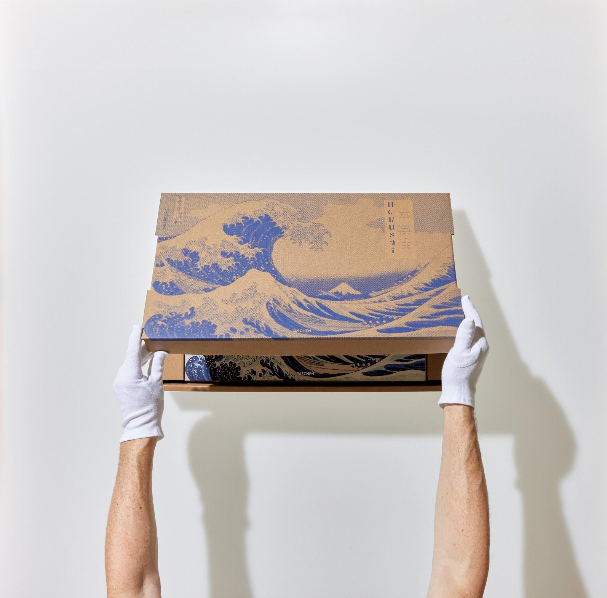 Hokusai. Thirty - six Views of Mount Fuji (German, French, English) - POPvault