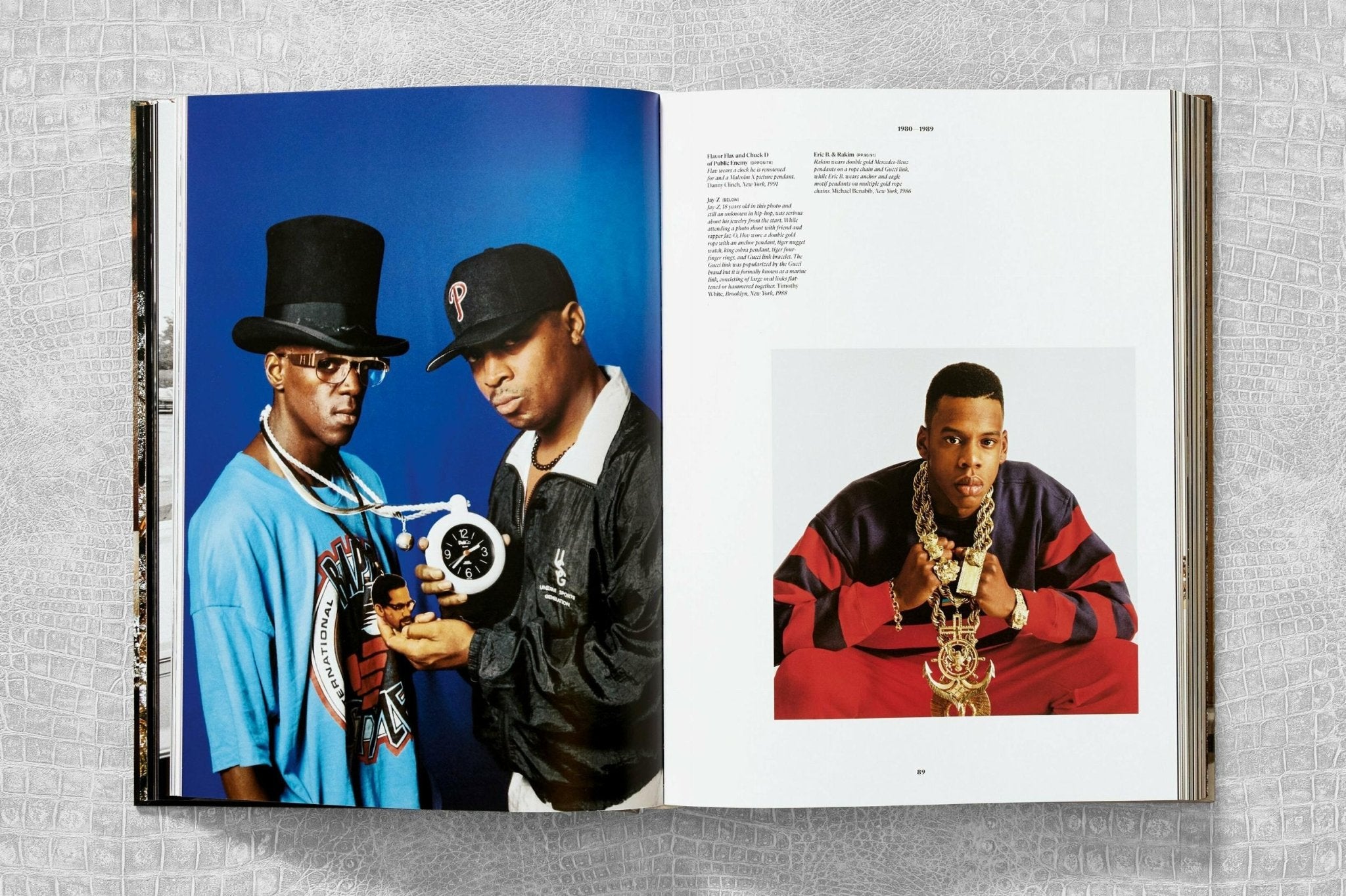 Ice Cold. A Hip - Hop Jewelry History (German, French, English) - POPvault