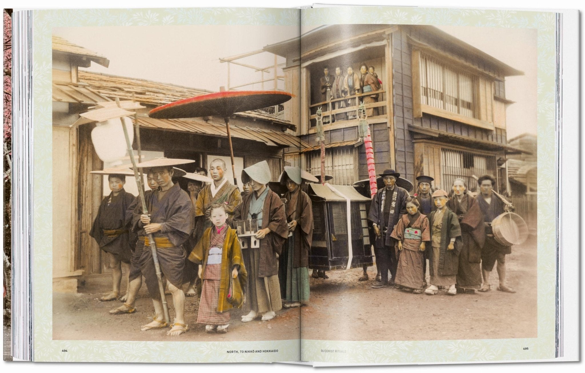 Japan 1900. A Portrait in Color (German, French, English) - POPvault