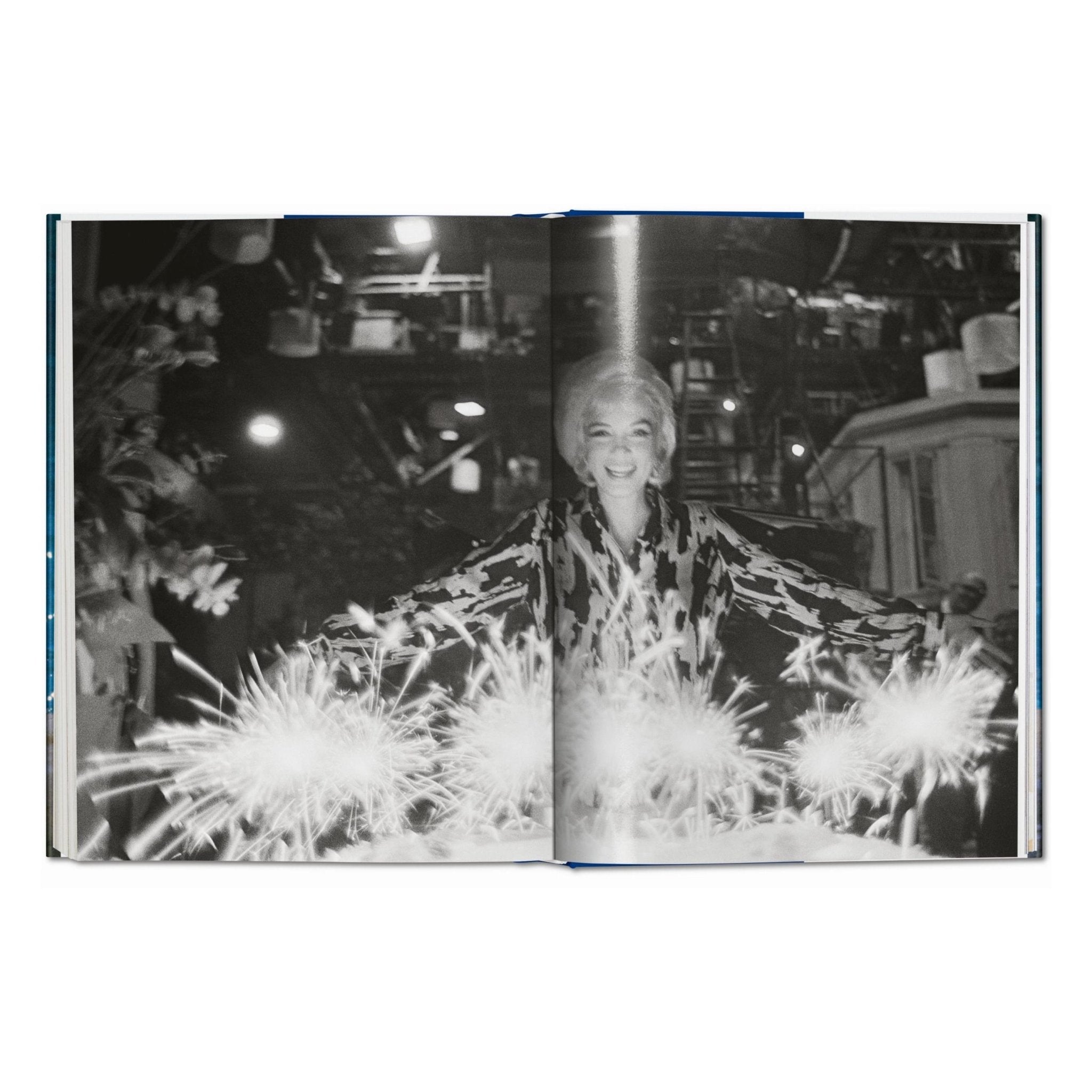 Lawrence Schiller. Marilyn & Me (English)-POPvault