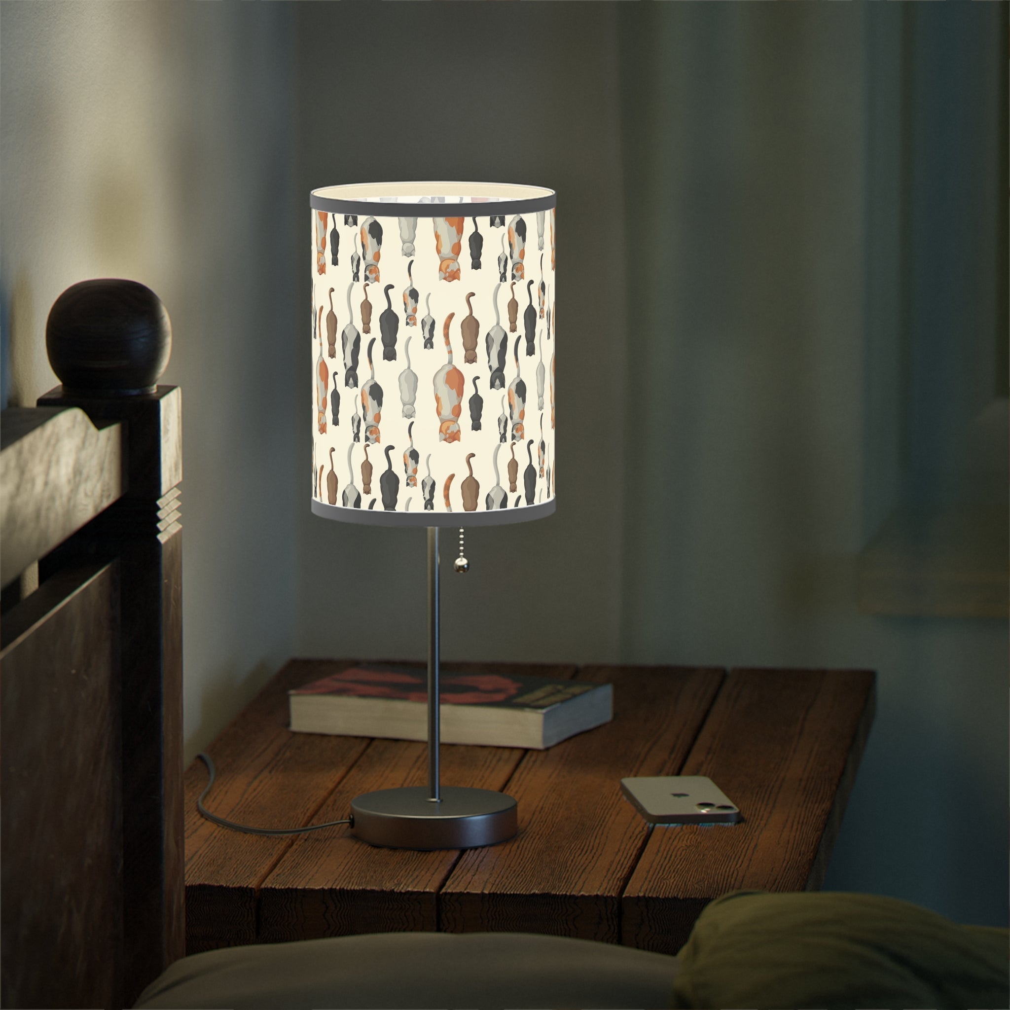 Mid - Century Retro Table Lamp — Cats Galore Geometric Shade (US/CA Plug) - POPvault