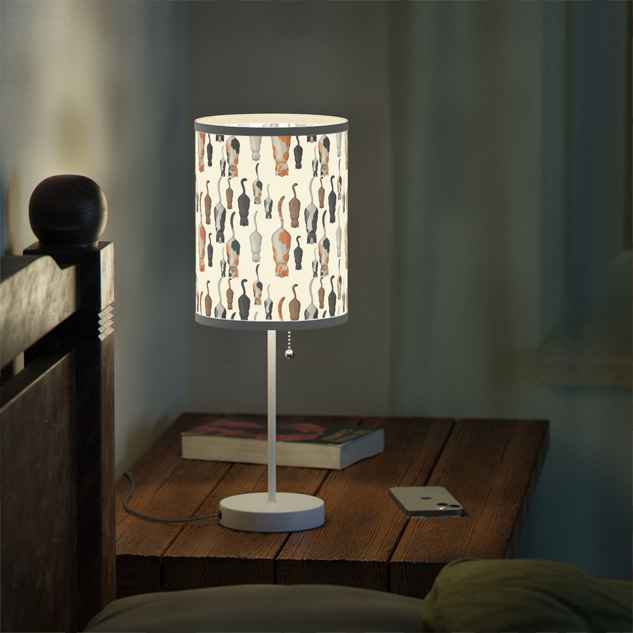Mid - Century Retro Table Lamp — Cats Galore Geometric Shade (US/CA Plug) - POPvault