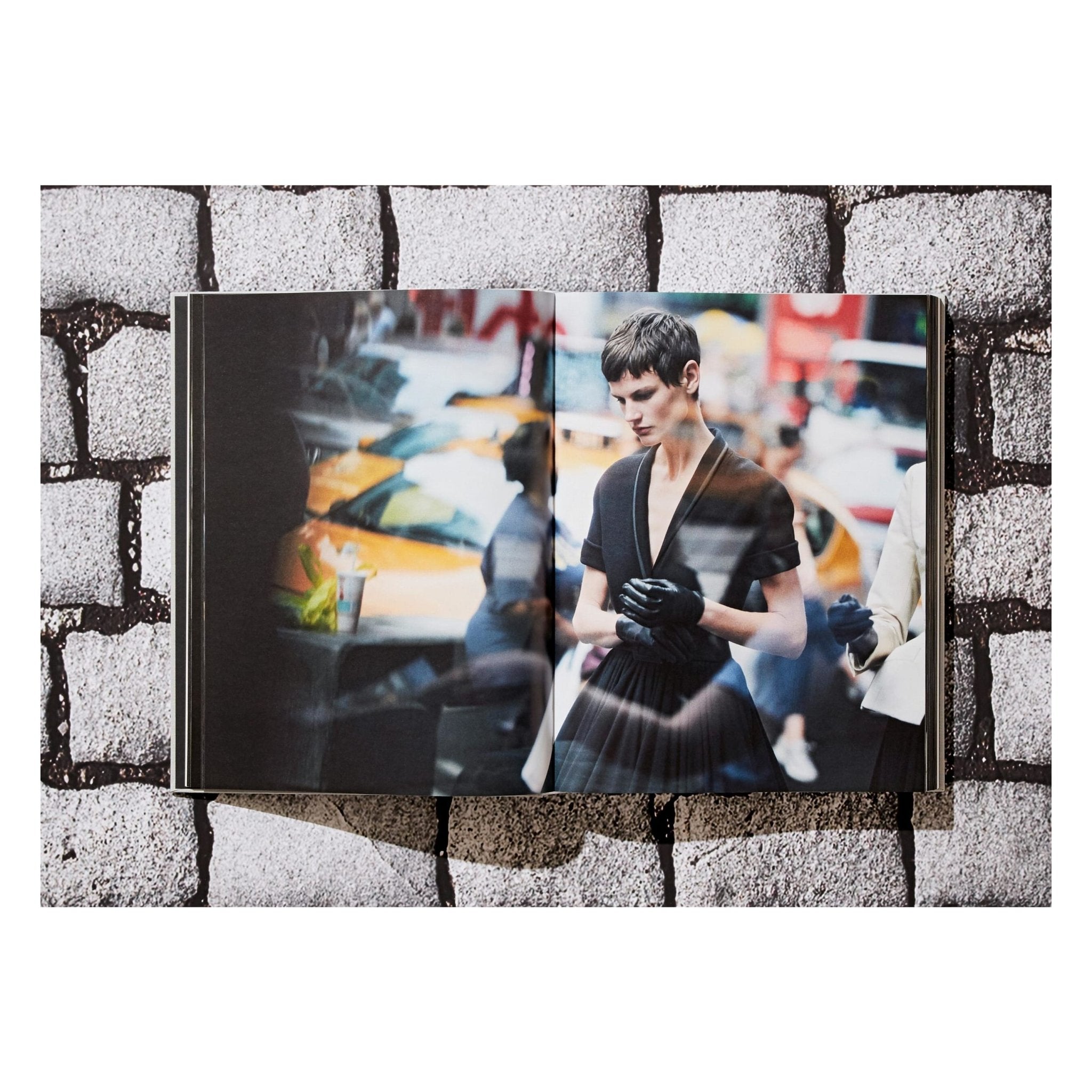 Peter Lindbergh. Dior (German, French, English)-POPvault