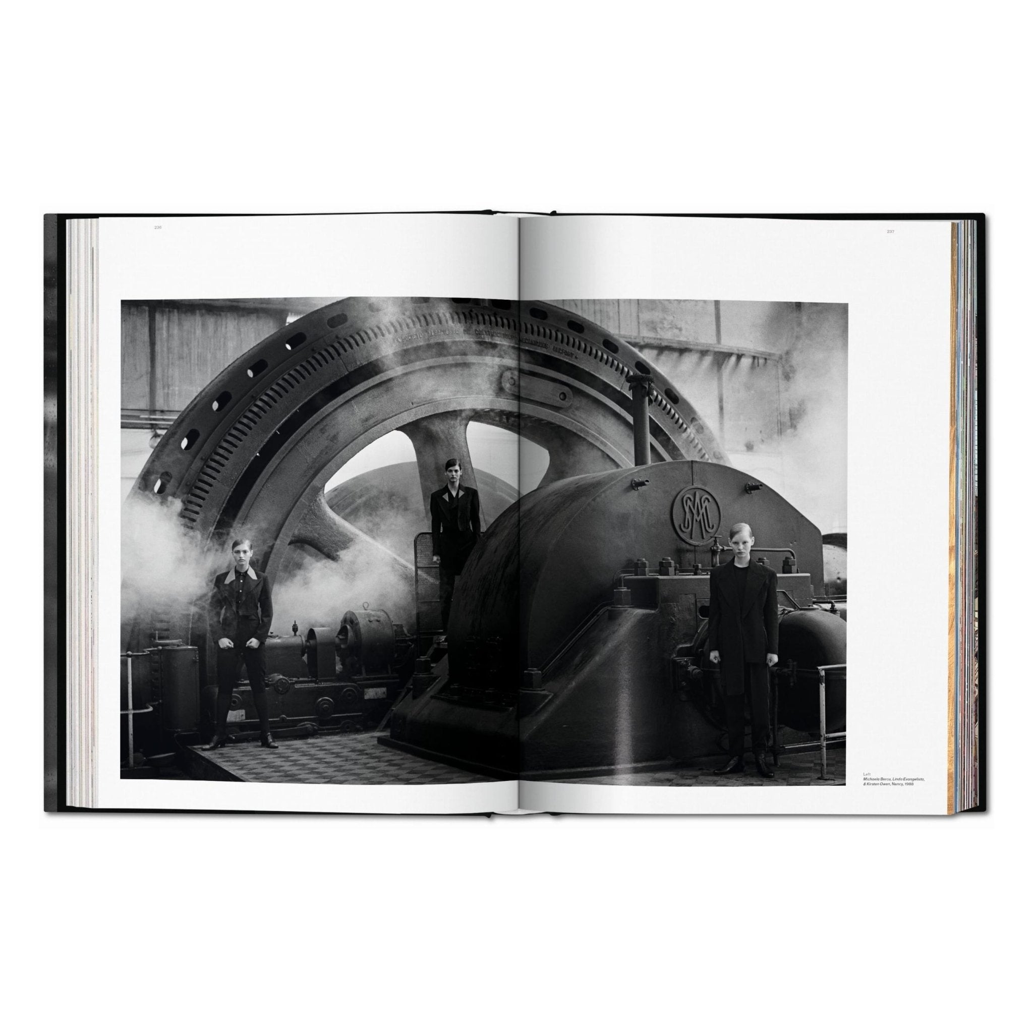 Peter Lindbergh. On Fashion Photography (German, French, English)-POPvault