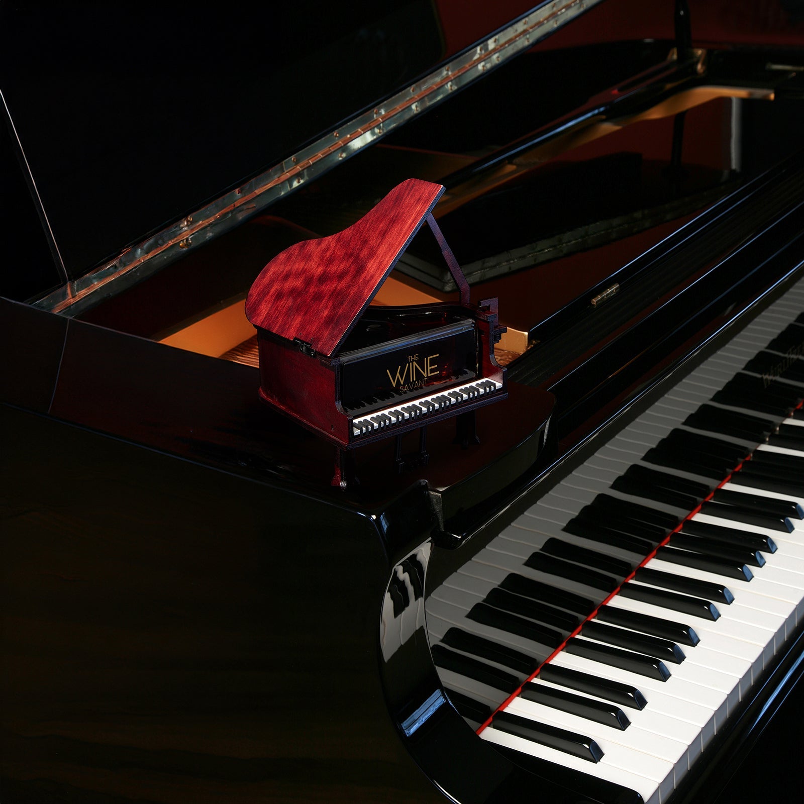 Piano Shaped 25 Oz. Whiskey Decanter With Gift Box - POPvault