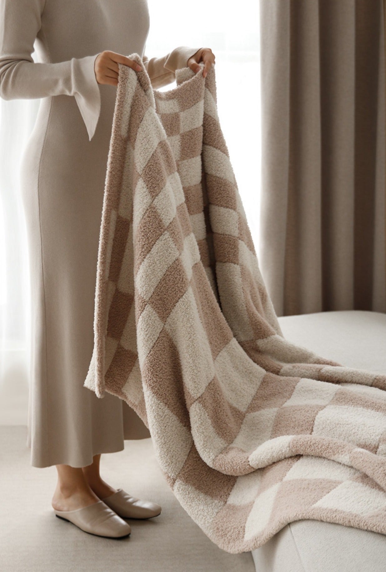 Plush Checkered Polyester Throw Blanket - POPvault