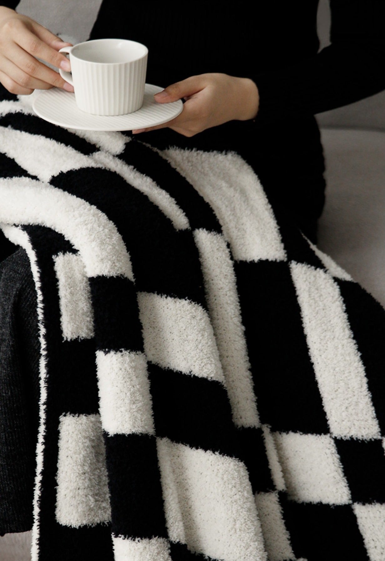 Plush Checkered Polyester Throw Blanket - POPvault