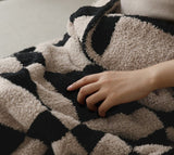 Plush Checkered Polyester Throw Blanket - POPvault