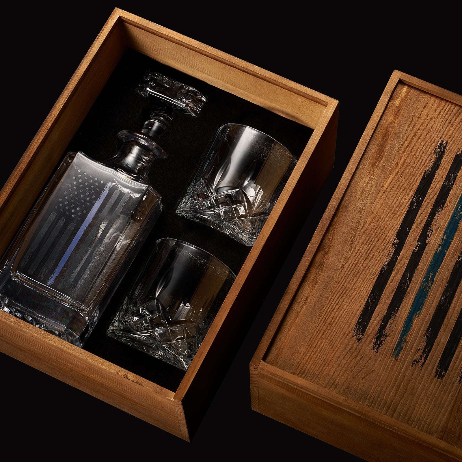 Police Tactical Blue Tattered American Flag 730 ml Whiskey Decanter Gift Set Plus 2 Whiskey Glasses - POPvault