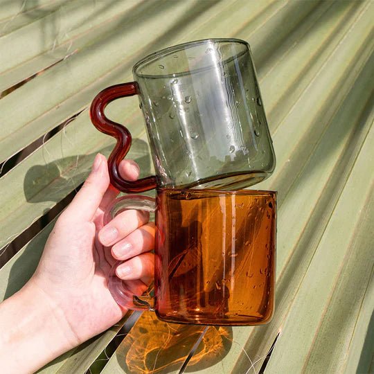 Retro Wavy Handle Glass Mug - POPvault