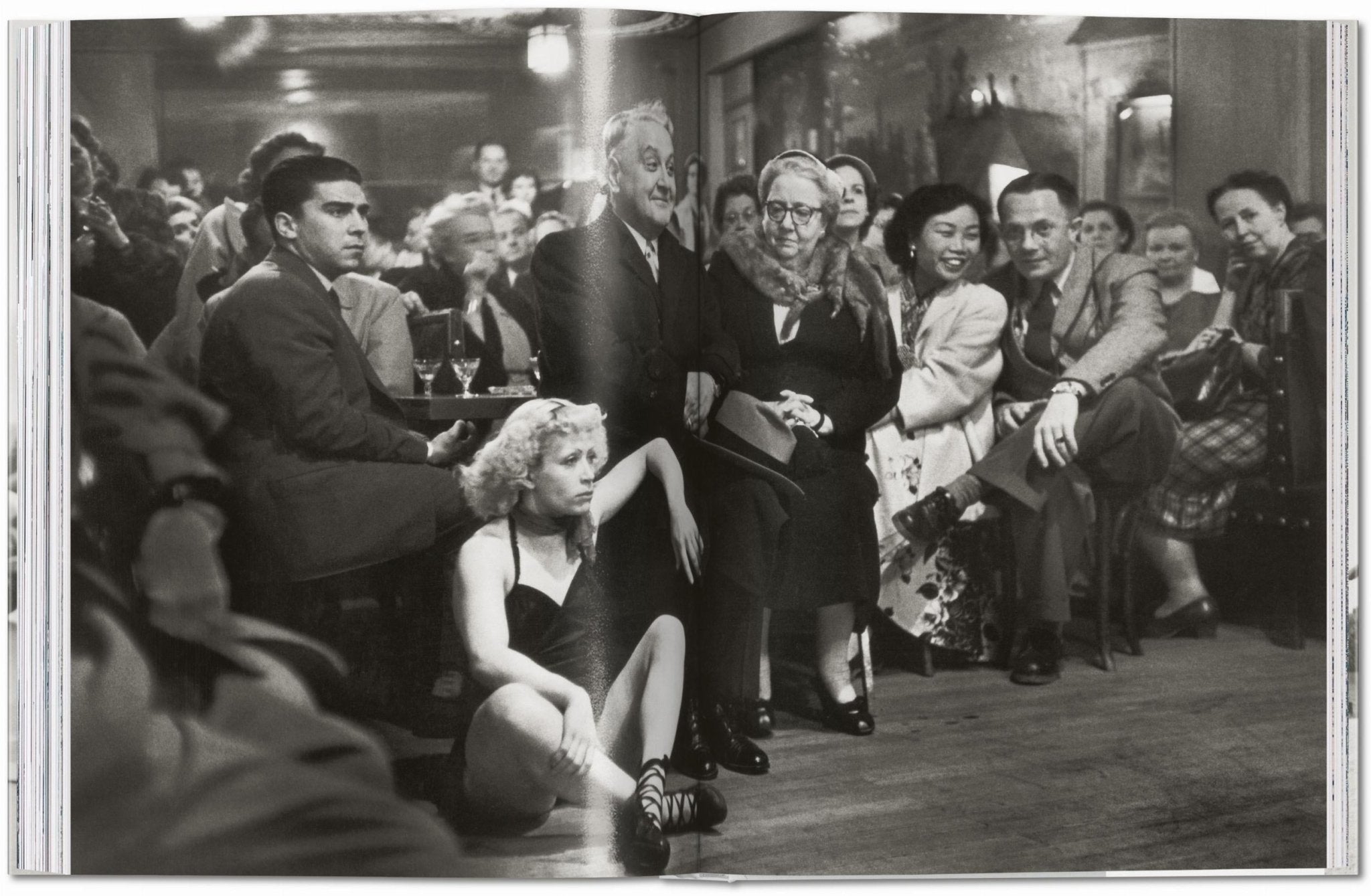 Robert Doisneau. Paris (German, French, English) - POPvault