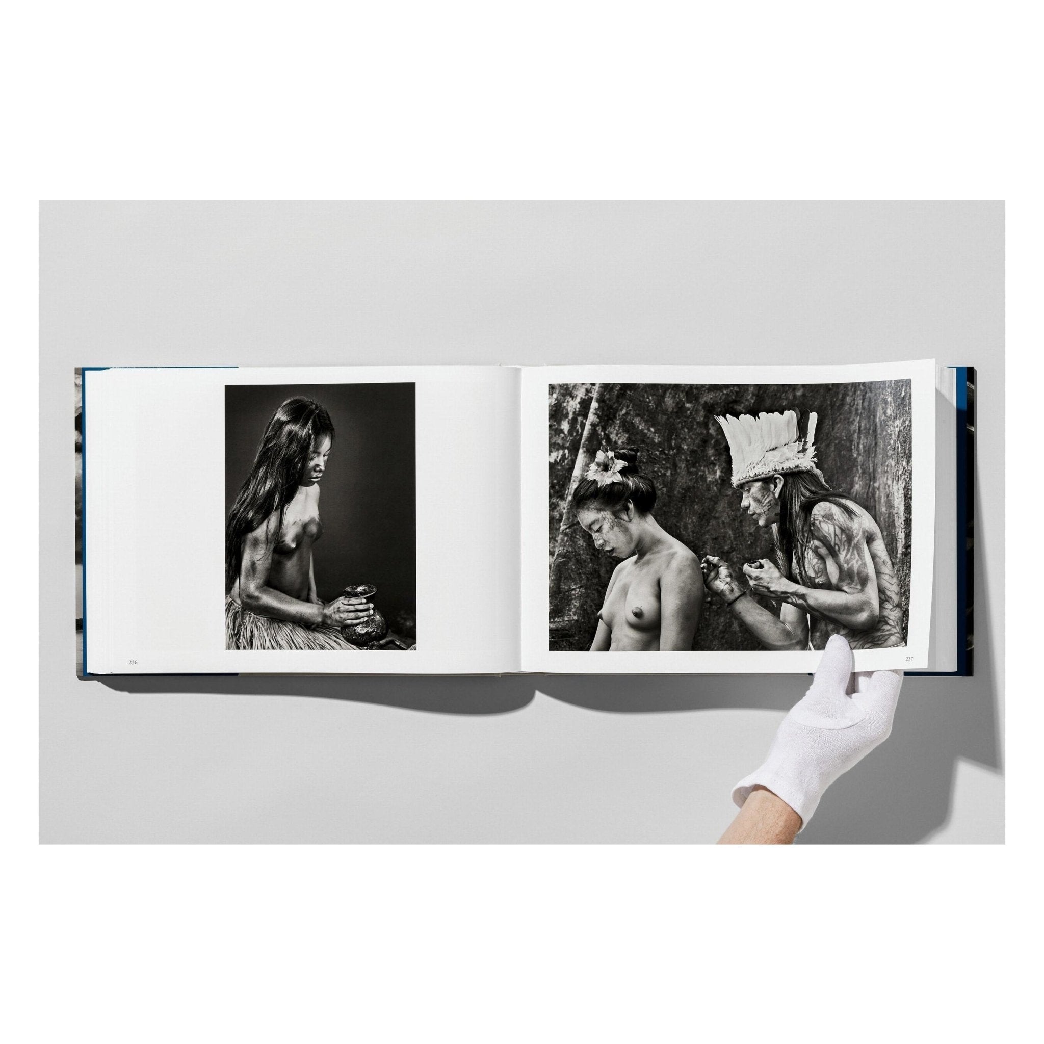 Sebastião Salgado. Amazônia (English)-POPvault