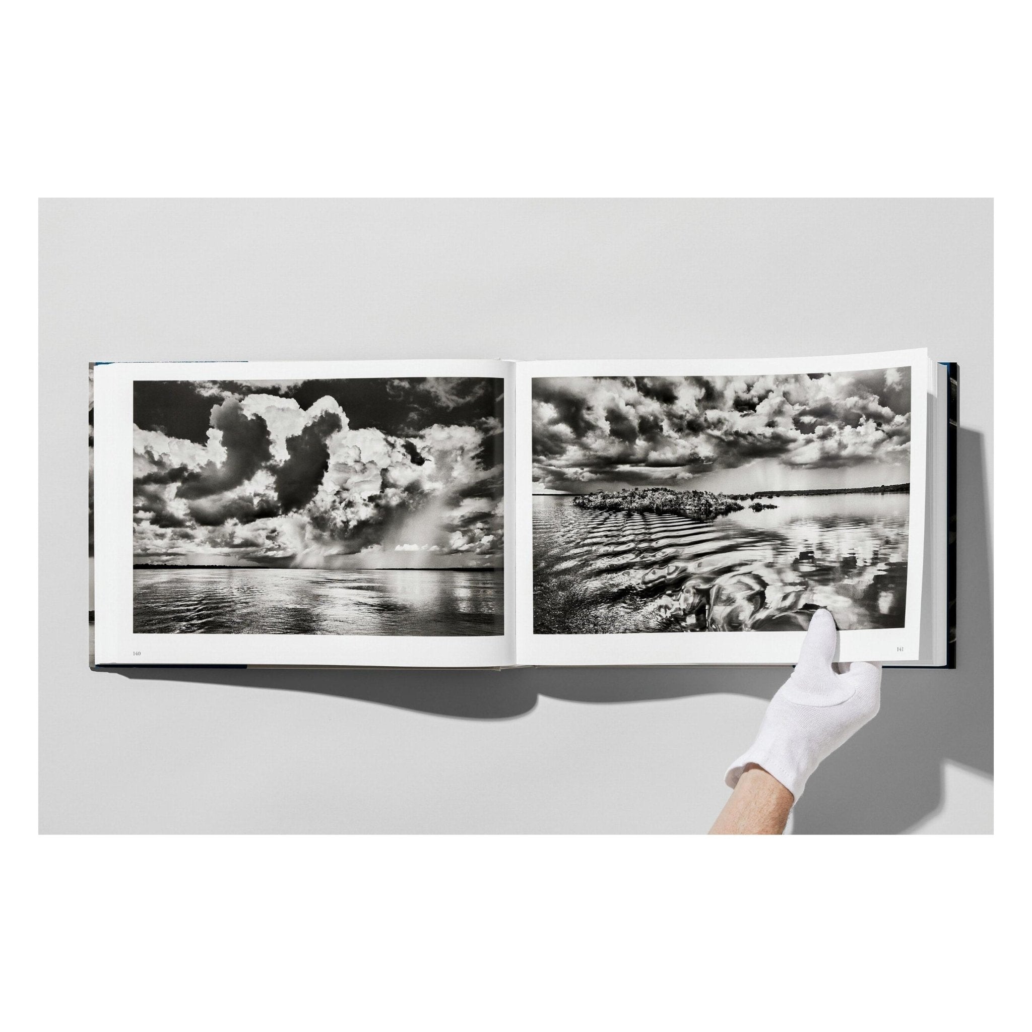Sebastião Salgado. Amazônia (English)-POPvault