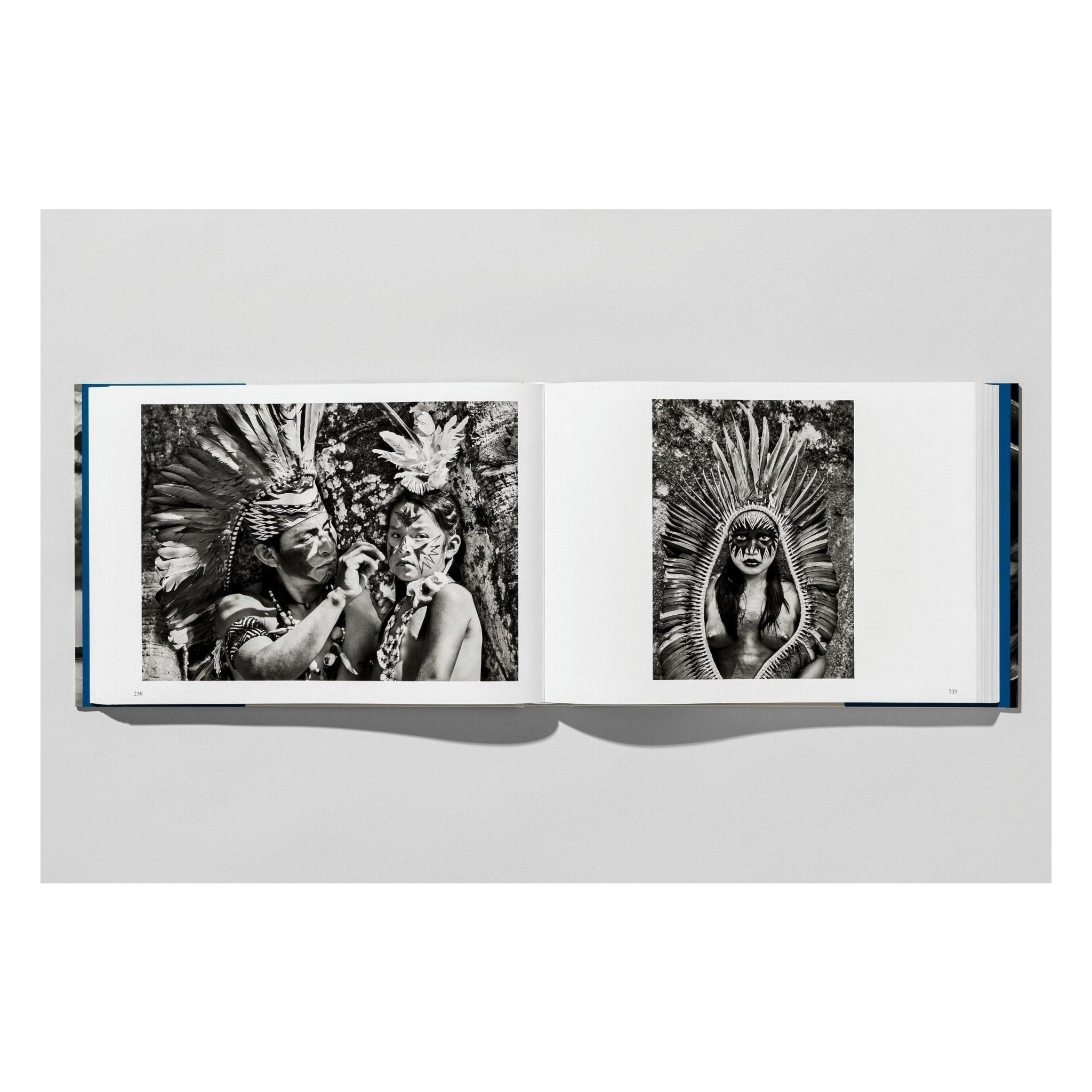 Sebastião Salgado. Amazônia (English)-POPvault