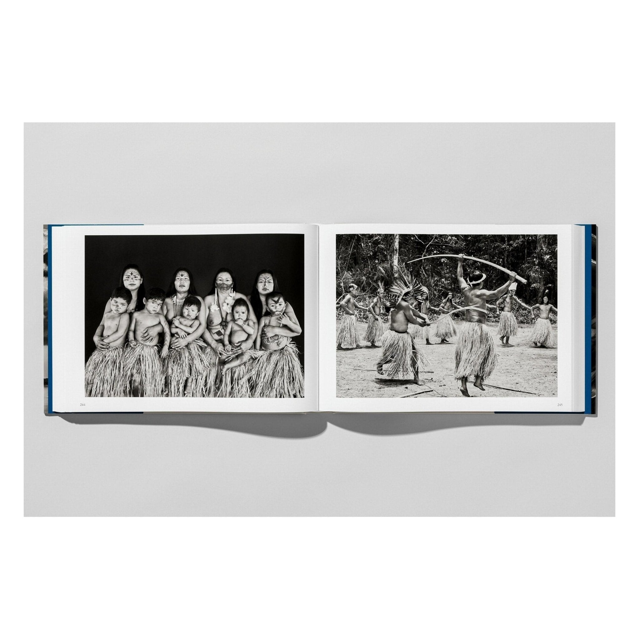 Sebastião Salgado. Amazônia (English)-POPvault