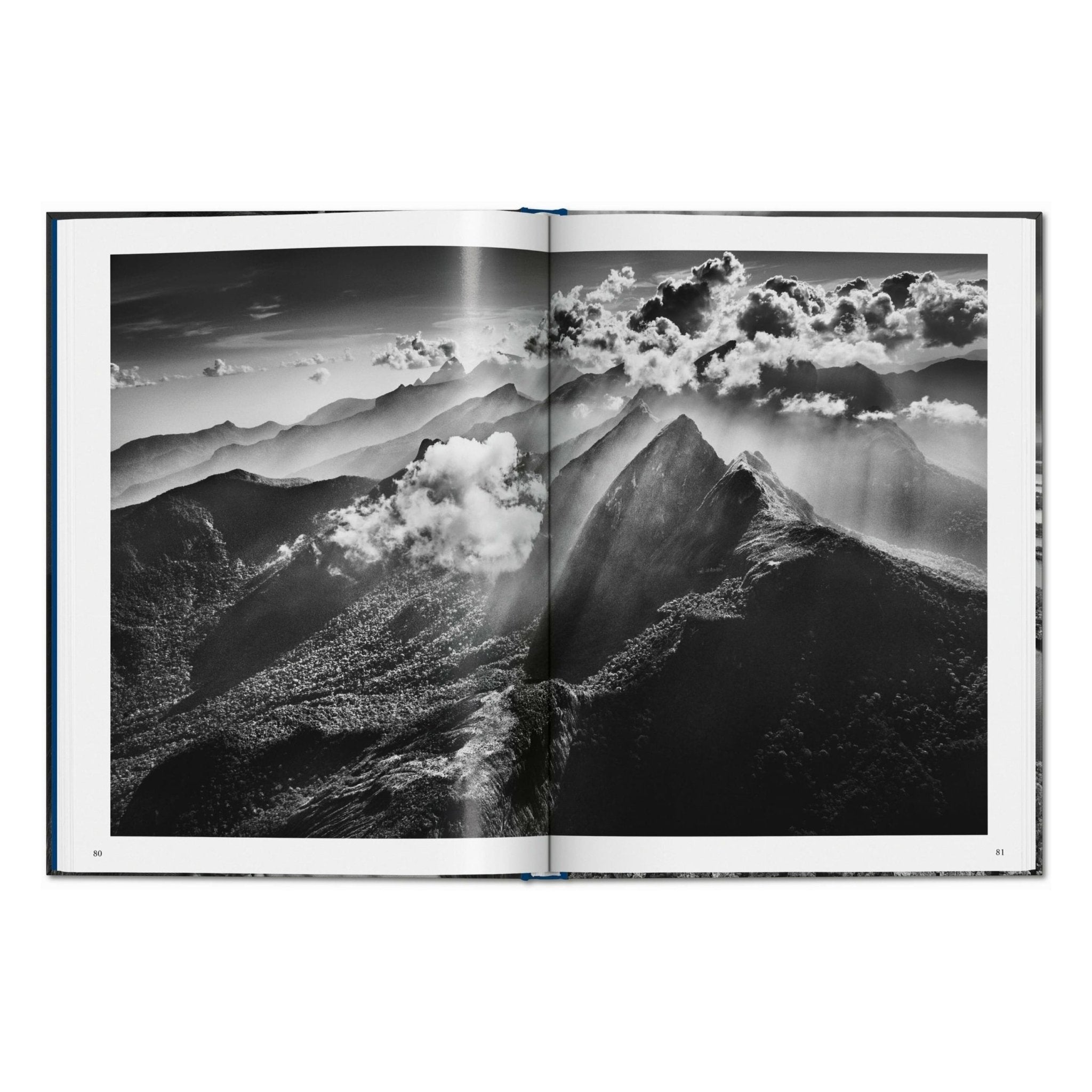 Sebastião Salgado. Amazônia (English)-POPvault