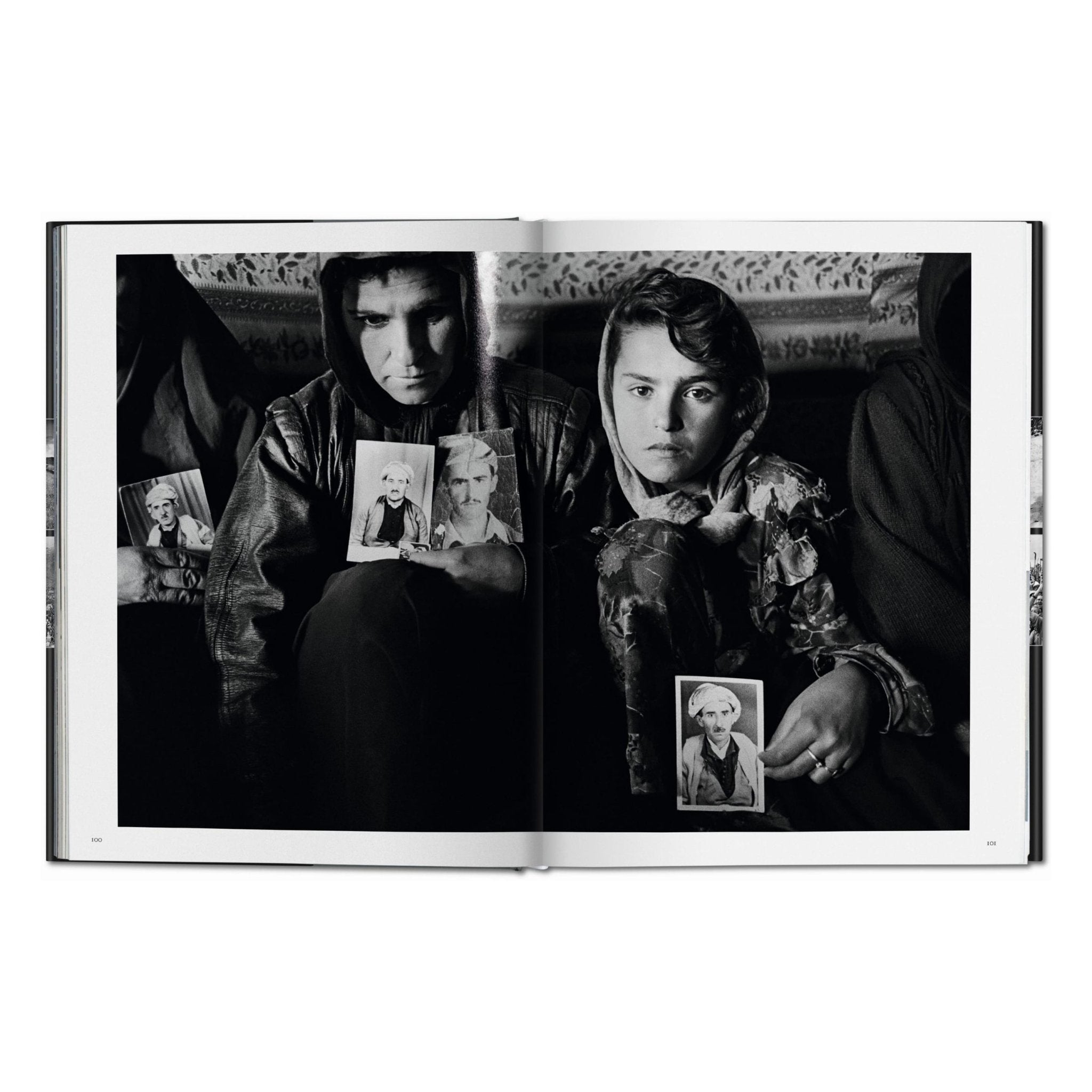 Sebastião Salgado. Exodus (English)-POPvault