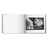 Sebastião Salgado. Kuwait. A Desert on Fire (German, French, English)-POPvault