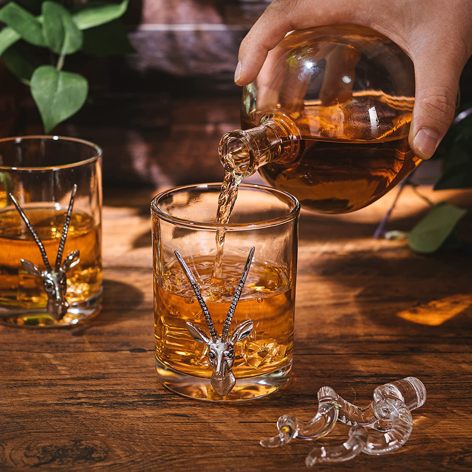 Stag Antler 750 ml Whiskey Decanter Set With 2 Stag 12 Oz. Glasses - POPvault