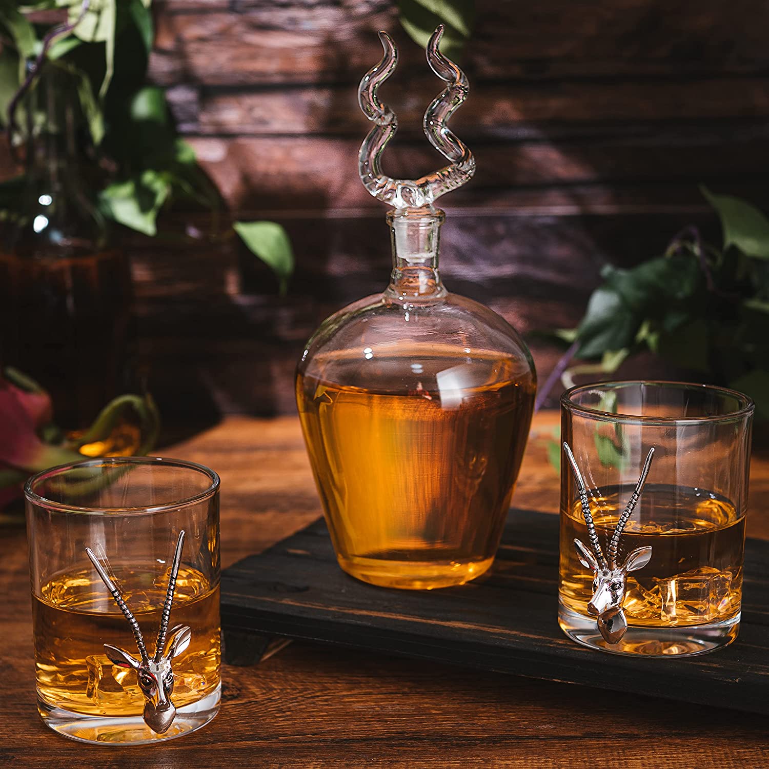 Stag Antler 750 ml Whiskey Decanter Set With 2 Stag 12 Oz. Glasses - POPvault