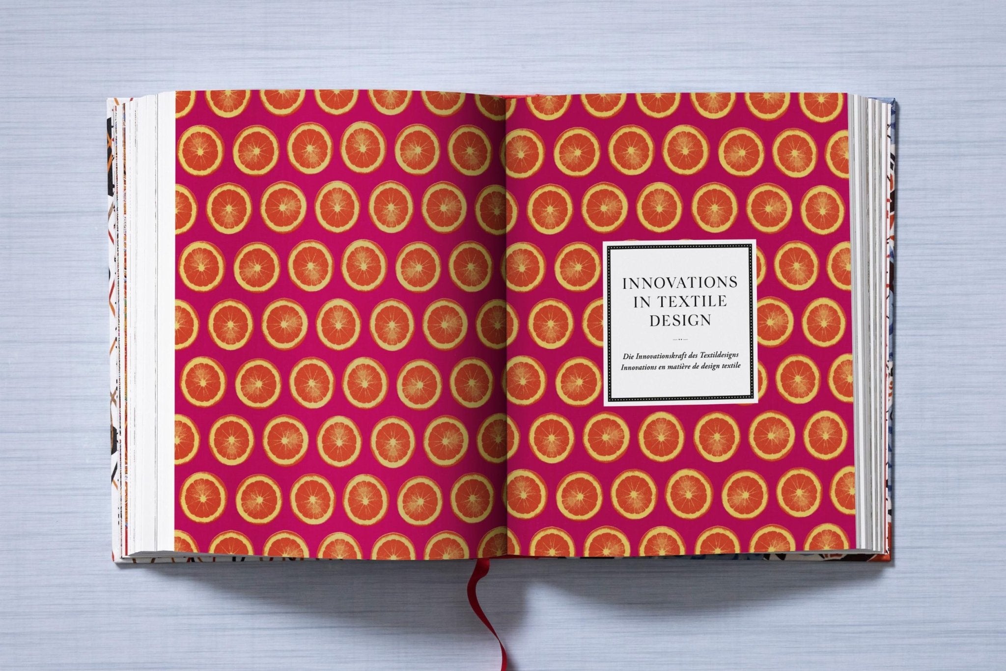 The Book of Printed Fabrics. From the 16th century until today (German, French, English) - POPvault