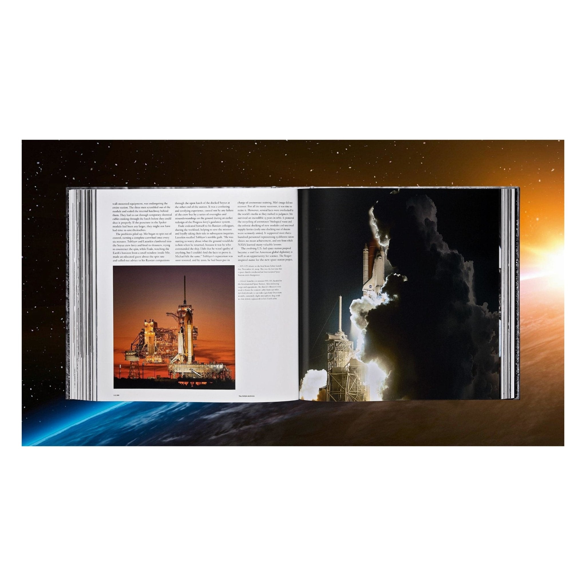 The NASA Archives. 60 Years in Space (English) - Photography Book