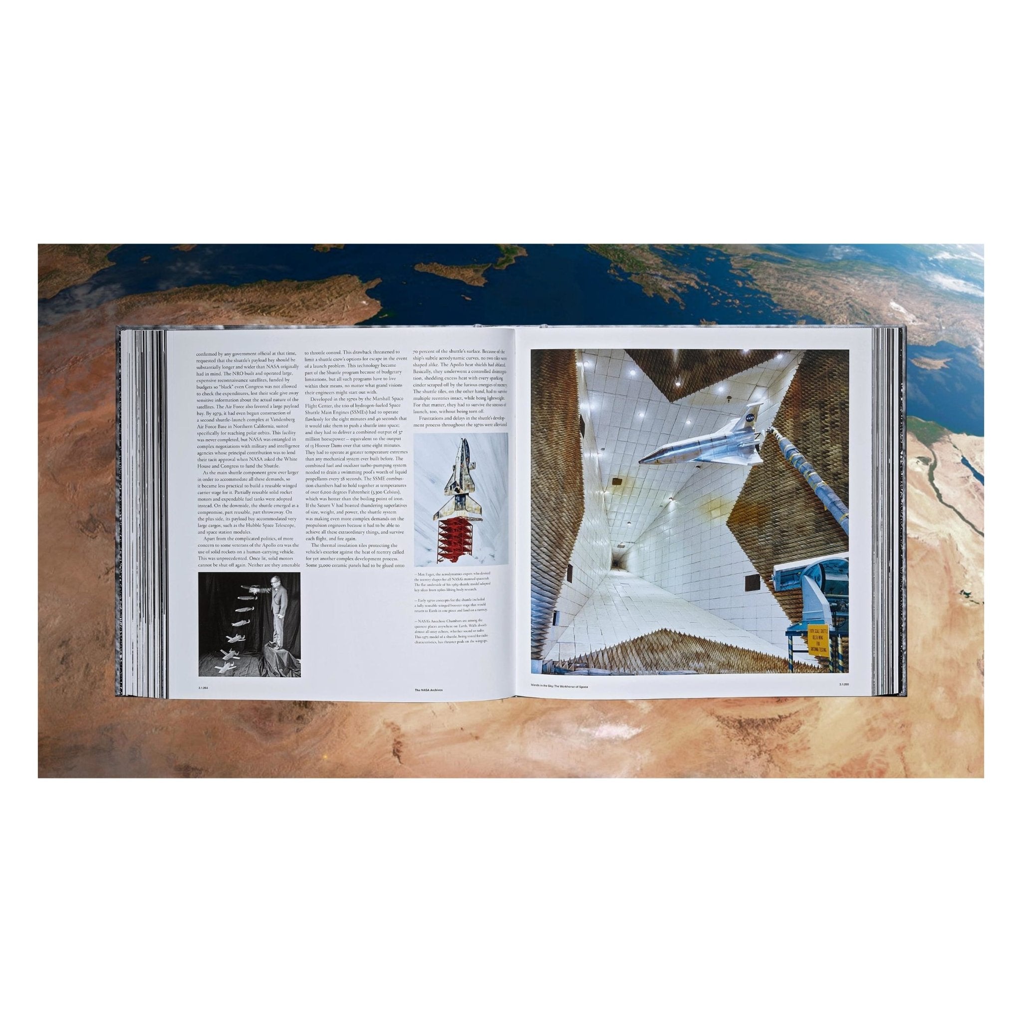 The NASA Archives. 60 Years in Space (English) - Photography Book