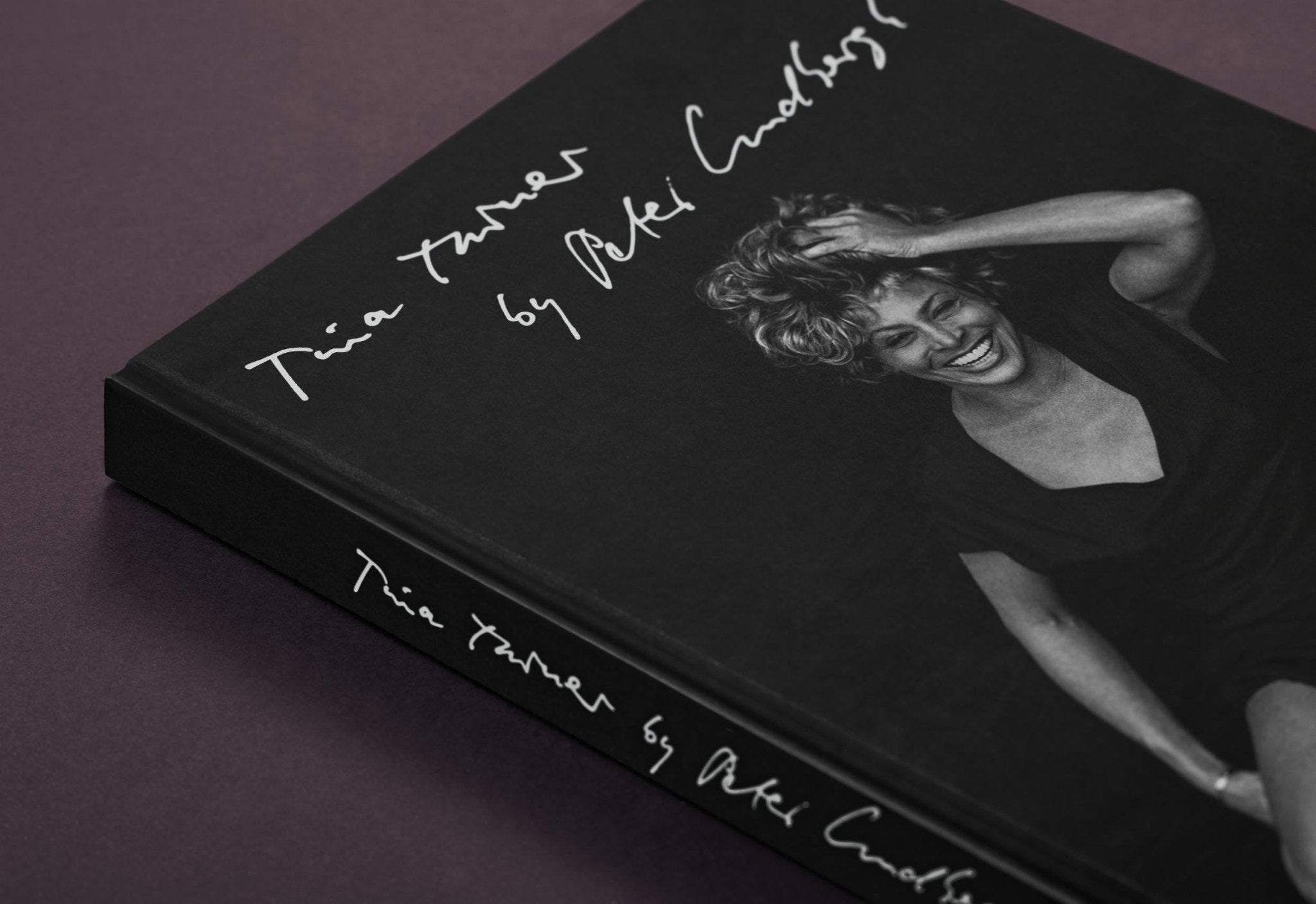Tina Turner by Peter Lindbergh (German, French, English) - POPvault