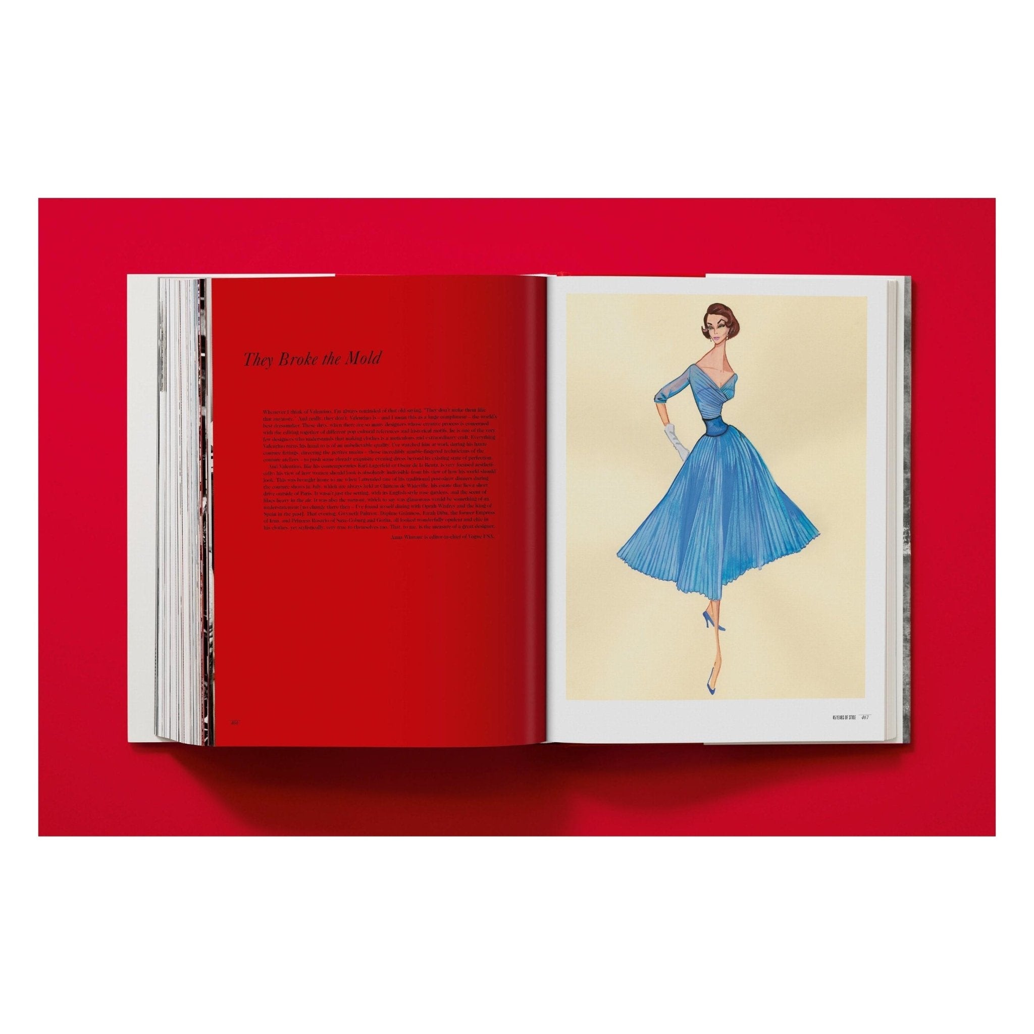Valentino. A Grand Italian Epic (English)-POPvault