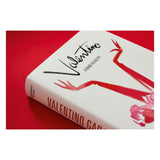 Valentino. A Grand Italian Epic (English)-POPvault