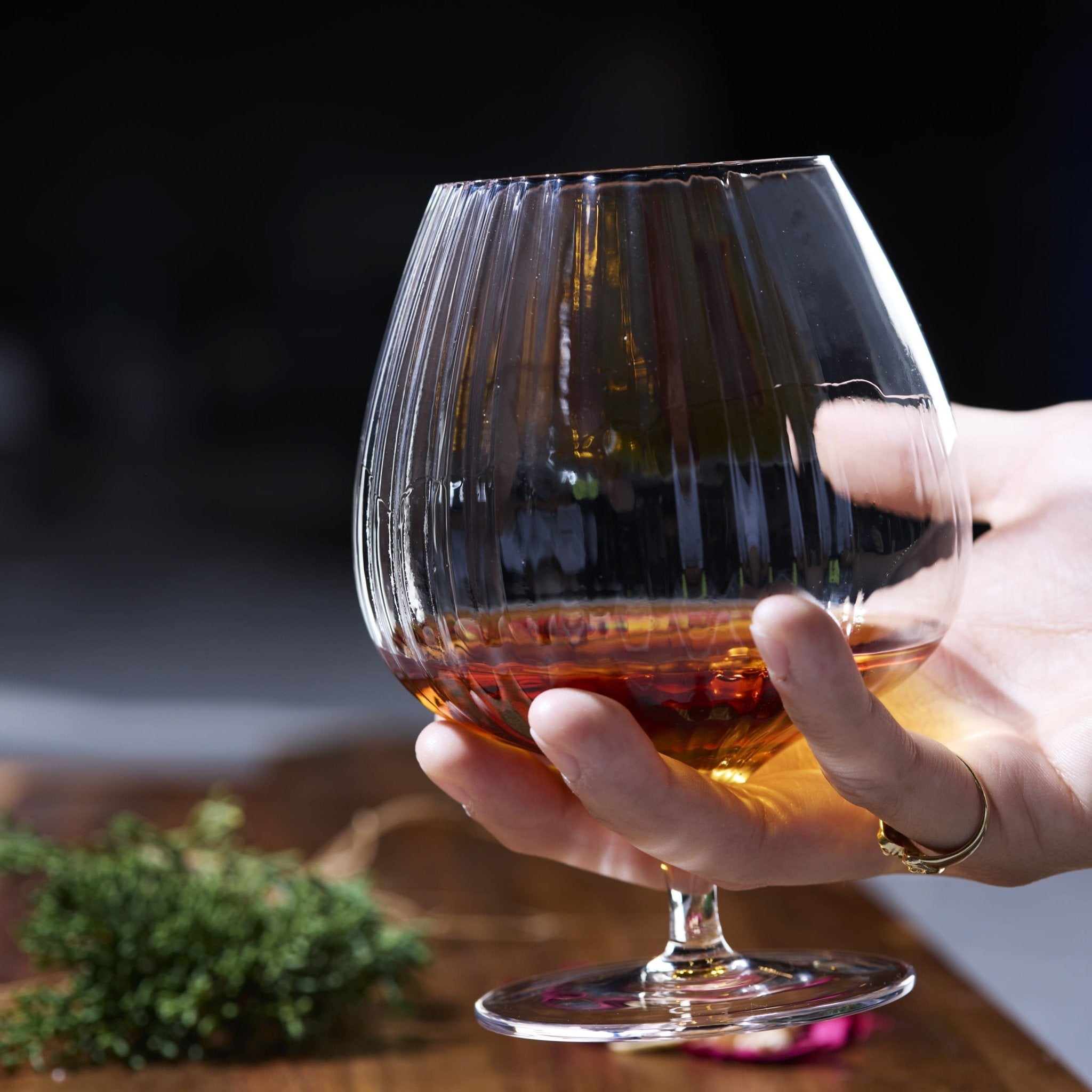 Whiskey Bourbon Brandy Crystal Glasses Snifter 20oz (Set of 2 or 4) - POPvault